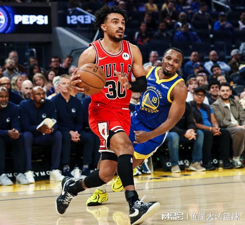 米兰体育app下载-勇士爆冷3连败!格林12+7犯大错,吉迪21+13+17,斯潘塞三人尽力